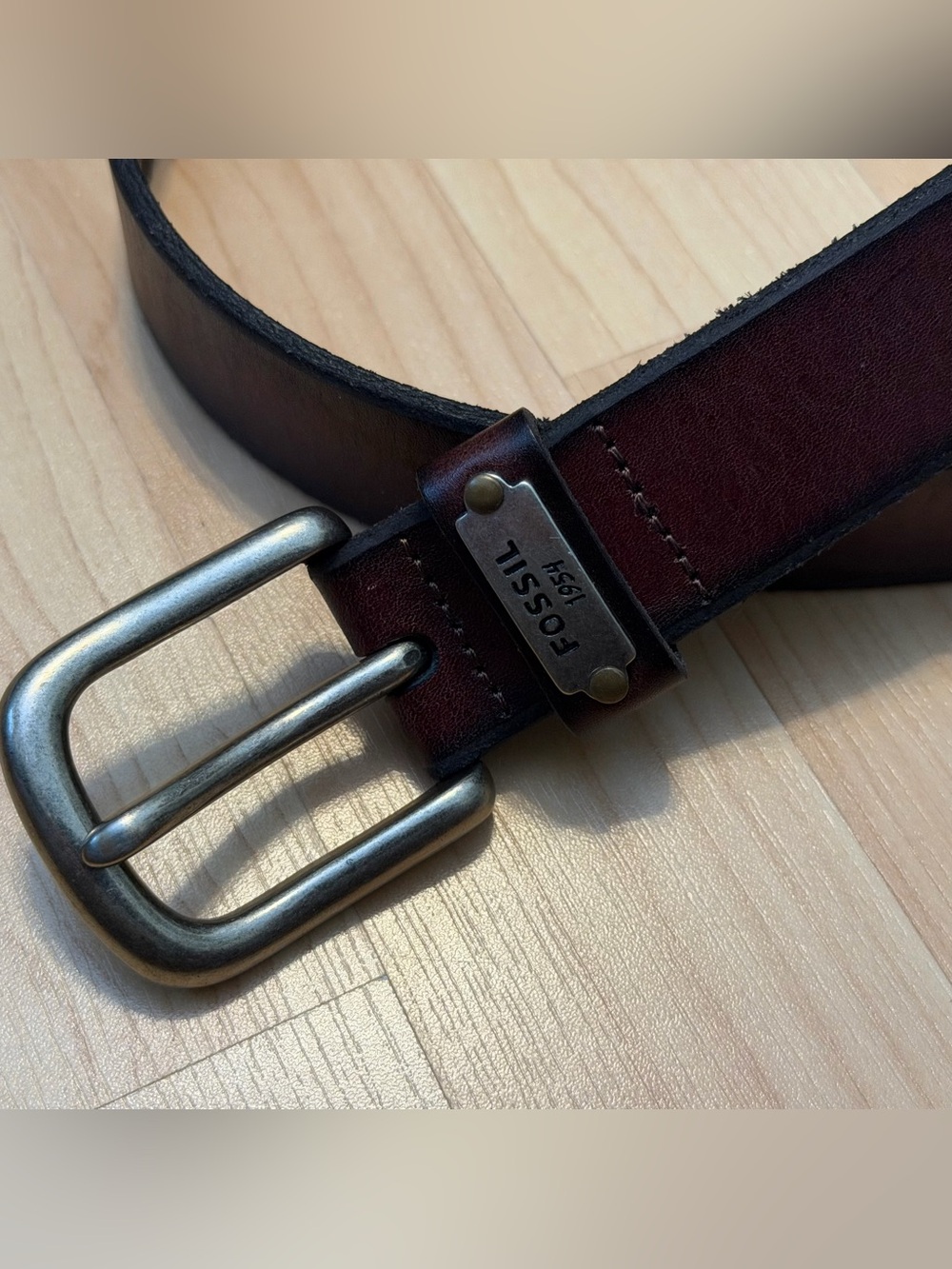 Fossil Classic Brown Leather Women's Belt 1954 Size Medium - Picture 2 of 4